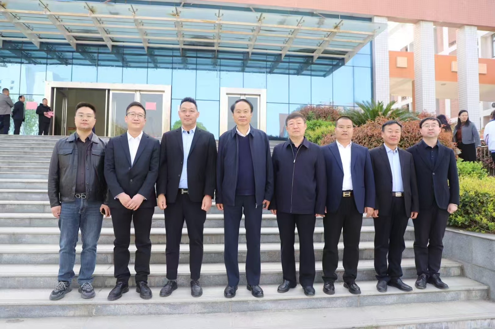 e808afb3-95f6-4da7-8c46-2ea050921ecf.jpg e808afb3-95f6-4da7-8c46-2ea050921ecf.jpg